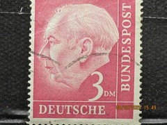 The listing is:(1)1954 Deutsche Dr. Theodor Heuss 3 DM Postage Stamp-LH