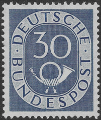 GERMANY 1951. 30pf. POSTHORN MNH. ORIGINAL GUM. SG. 1054. (C669)