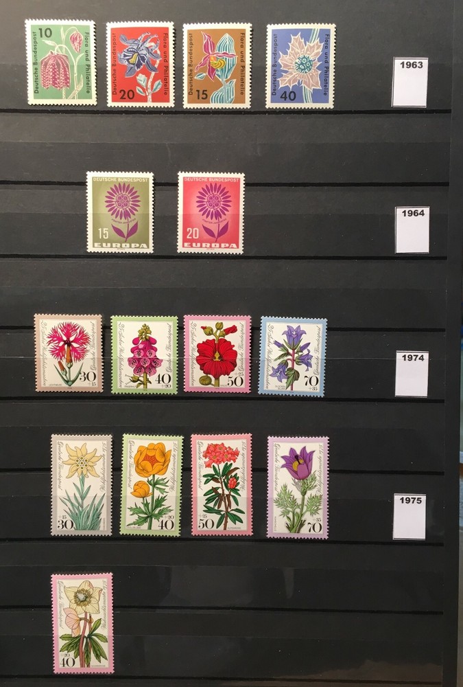 BRD Germany Collection of 30 Years of Flower Stamps MNH
