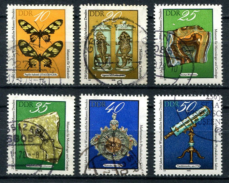 Germany – DDR : Museum of Natural History set from 1978 – used