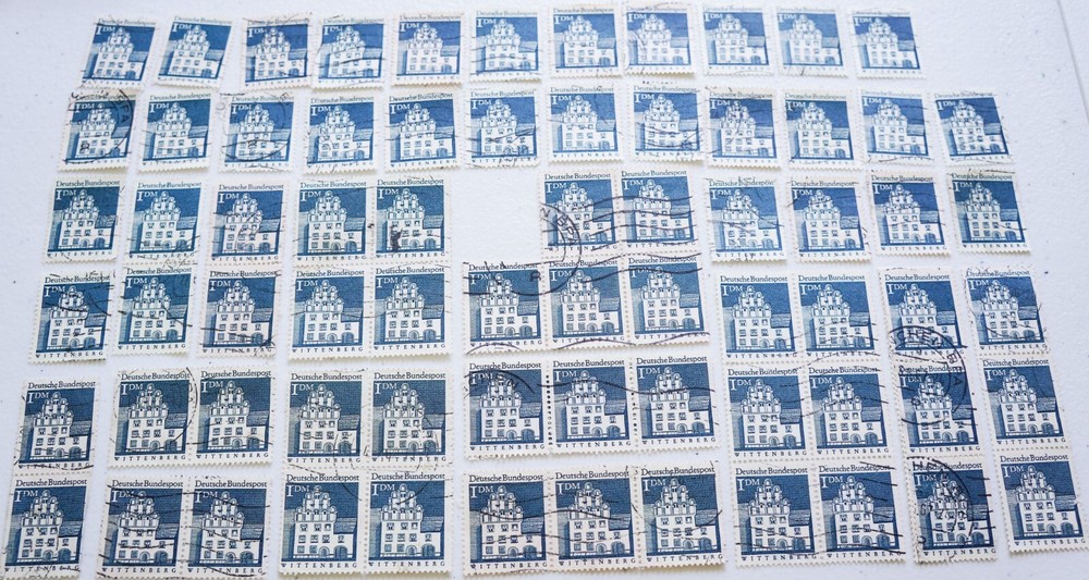 75- Wittenberg Castle 1964/69 1 Deutsche Mark West Germany Used Postage Stamps