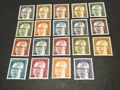 Germany Berlin 9N284-301 MH (Short set) See description