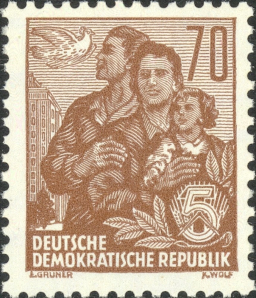 DDR #Mi0458 MNH 1955 Five-Year Plan Peace Dove and Family [230A]
