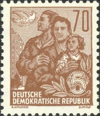 DDR #Mi0458 MNH 1955 Five-Year Plan Peace Dove and Family [230A]