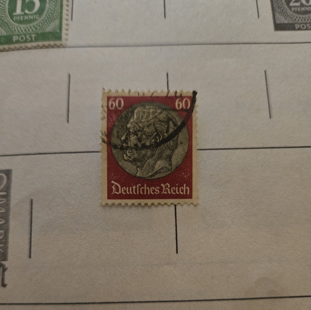 GERMAN STAMP RARE RED COLOUR 60 DEUTSCHES REICH COLOUR STAMP .