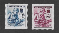 MNH Stamp set B11-B12 1942 Germany WWII / Red Cross & Nurse with Wounded soldier