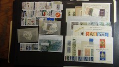 Stampsweis Germany Bund loaded collection on black stock est many 100s stamps