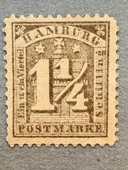 German State Hamburg 22 / Value Numbers on Arms Stamp / Unused / Hinged / Crease