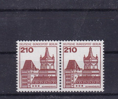 Berlin MNH ** 589 horizontal pair from Castles set