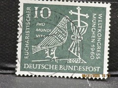 The listing:(1)1960 Deutsche Eucharistic World Congress 10 Pfg Postage Stamp-LH