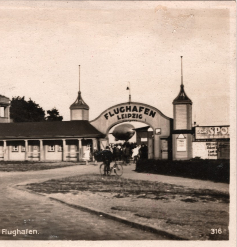GRAF ZEPPELIN Air Card 1930 BASEL-FLUGPLATZ Cachet LEIPZIG FLUGHAFEN RP PPC KZ15