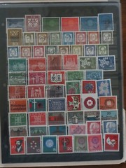 Germany. Large Mint & Used stamp collection ( over 400 different). . . . .JR1309