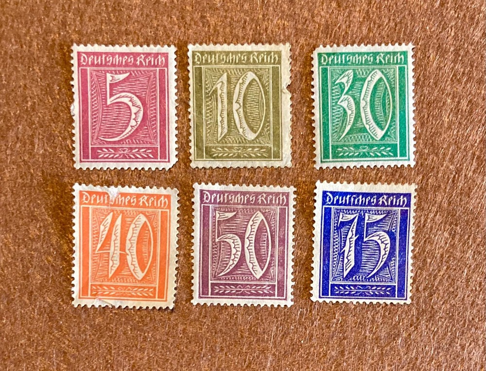 Assorted German Deutsches Reich 1920s Numeral Series UNUSED stamps