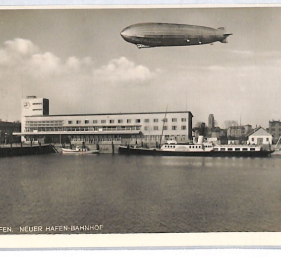 GRAF ZEPPELIN Postcard Friedrichshafen *NEW HARBOUR STATION* 1933 Germany PZ196