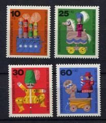 Germany – Berlin : Vintage Toy semi-postal set from 1971 – mint NH
