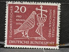 The listing:(1)1960 Deutsche Eucharistic World Congress 20 Pfg Postage Stamp-LH
