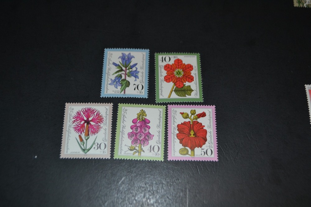 GERMANY SCOTT #B512-B516 VARIOUS FLOWERS CHRISTMAS MNH SET OF 5