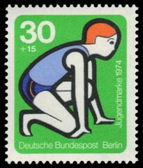 BERLIN 9NB107 (Mi469) – Youth Fund „Athletics“ (pf24280)