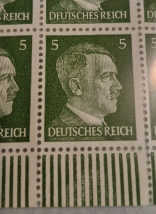 Deutsches Reich 5 Pfennig Vintage WW2 Green Adolf Hitler Stamps NMNH