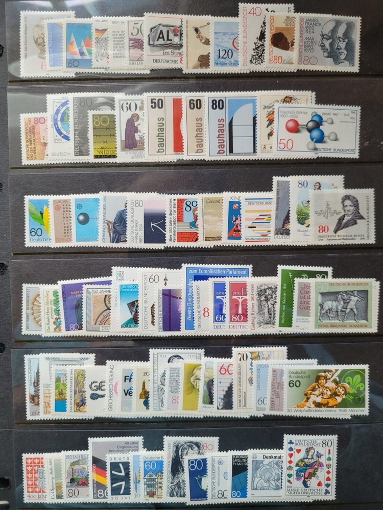 Germany: 77 Diff MNH Issues of 1982-86, #1366 / #1470, Scott Value $ 107.30