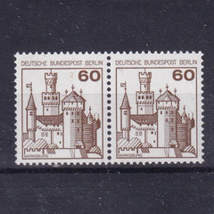 Berlin MNH ** 537 horizontal pair from Castles set