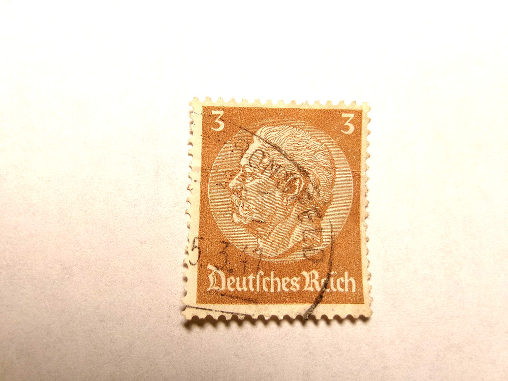 German postage stamp 3 Deutfches Reich Brown RARE