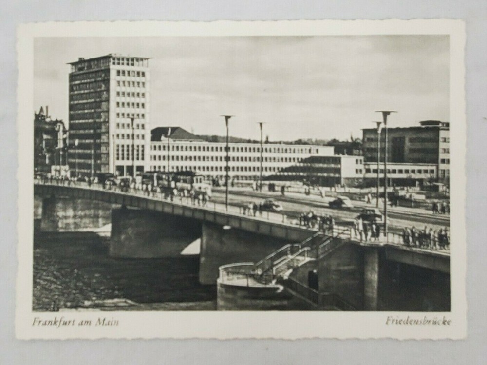 Frankfurt am Main/Friedensbrucke – Downtown – Real Photo Post Card Un-Posted
