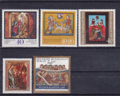 Berlin MNH ** Christmas issues from 1979, 80, 81, 82, 88
