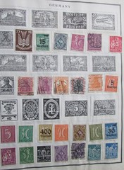 151 VINTAGE GERMAN WEIMAR REPUBLIC HYPER INFLATION STAMPS 6 PAGES STAMP ALBUM