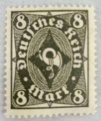 GERMANY ~ Deutrches Reich ~ Green Stamp 8 Mark ~ Posted ~ c.1922 ~ B195