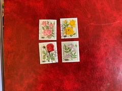 GERMANY BERLIN 1982 USED OR MNH FLOWERS FLORIBUNDA GRANDIFLORA TEA ROSE HYBRID