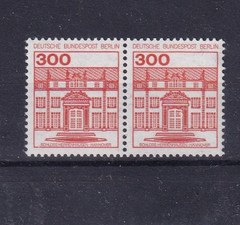 Berlin MNH ** 677 horizontal pair from Castles set