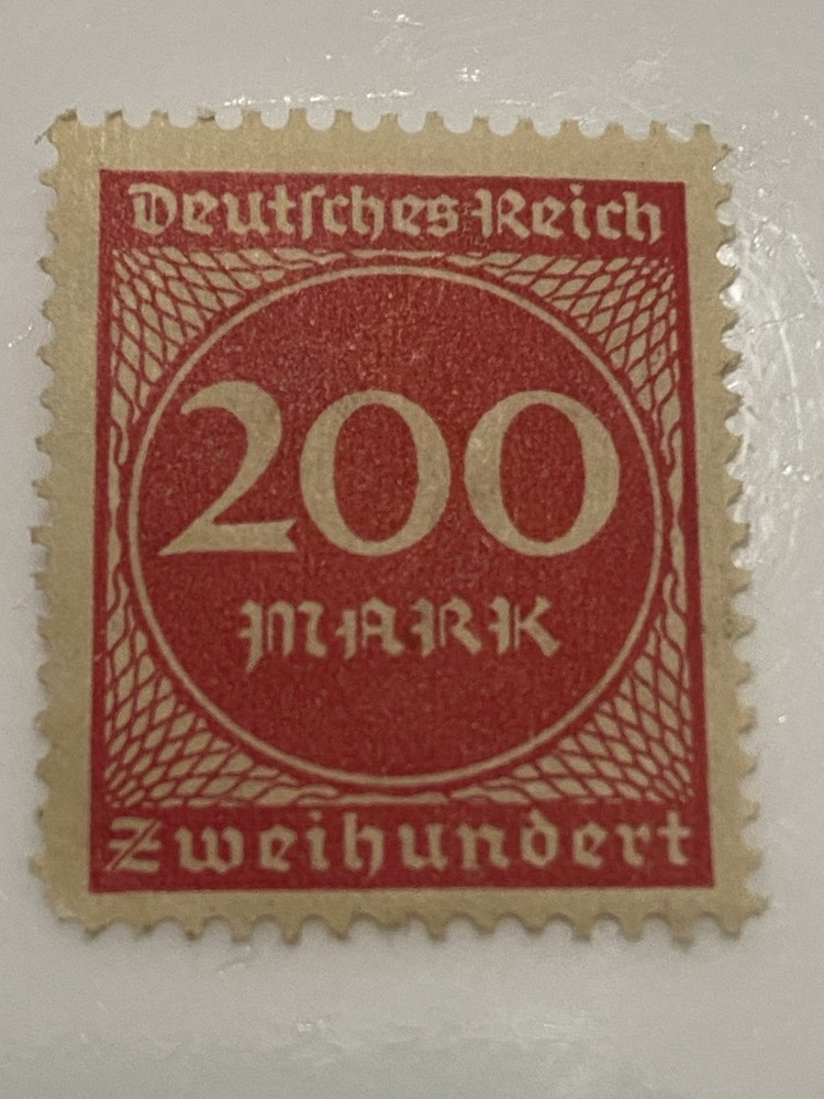 Germany Deutsches Reich 200 Mark Red Numeral Postage Stamp OG NH
