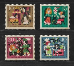 Postage Stamps For Crafting: Germany; 1964 Sleeping Beauty; 10 Sets/4 (40 pcs)