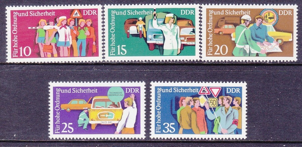 Germany DDR 1678-82 MNH 1975 Traffic Police – Policewoman – Children & Crossing
