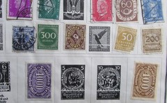 151 VINTAGE GERMAN WEIMAR REPUBLIC HYPER INFLATION STAMPS 6 PAGES STAMP ALBUM