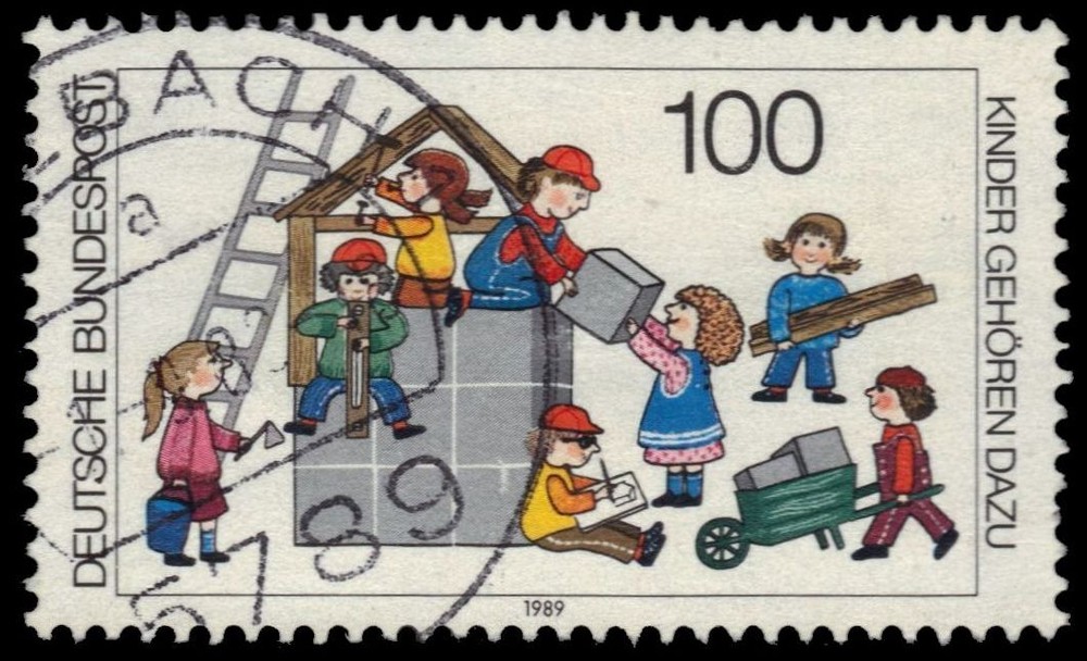 GERMANY 1587 – Child Welfare „Children at Play“ (pf99895)
