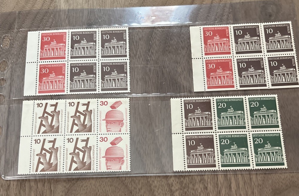 4 MNH GERMANY BOOKLET PANE SEE SCAN FOR CONTENT 1311
