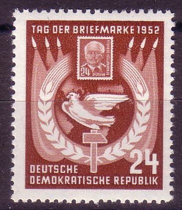DDR #Mi319 MNH 1952 Flags Corn Garland Peace Dove Hammer [112]