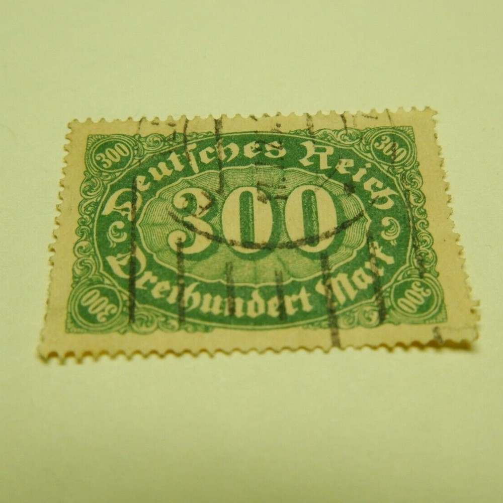 Germany Deutsches Reich Dreihundert Mark 300 Mark Stamp 1922 Used