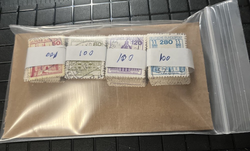 GERMANY 4 BUNDLES OF 100+/- CASTLE DEFINITIVE 50, 80, 120, 280pf 1185