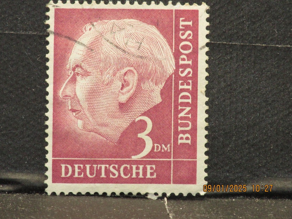 The listing is:(1)1954 Deutsche Dr. Theodor Heuss 3DM Postage Stamp-LH