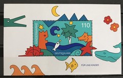 GERMANY – 1999 FOR US CHILDREN NHM M/S SG MS2843