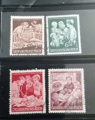 DR 1944 mother and child set fu