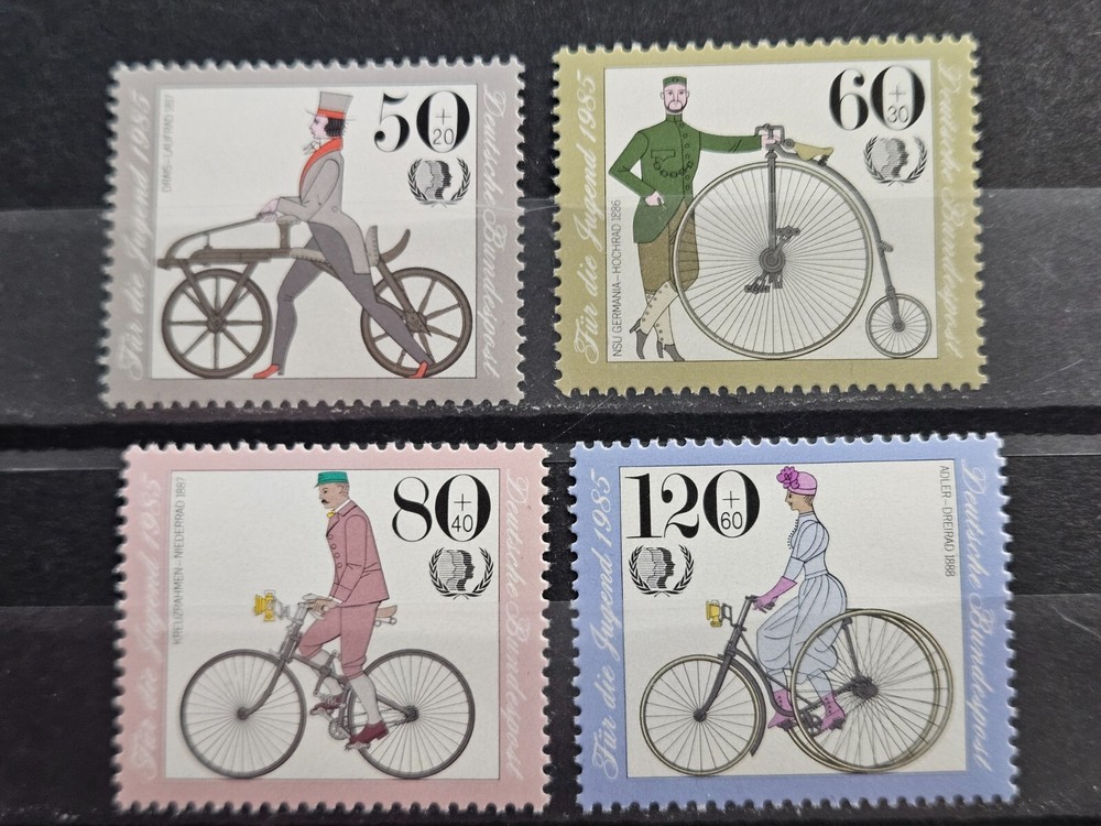 Germany Stamp ScB630-33, For the Youth, MNH CV$4.60 (504W05)
