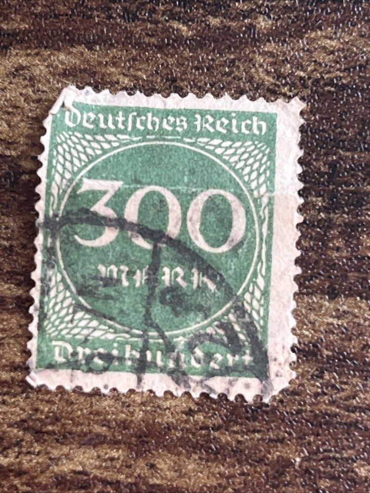 Deutsches Reich Foreign 300 Mark Green Used Actual Stamp TKS1616*