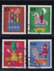 Berlin used 412-5 Scott 9NB83-6 Wooden Toys