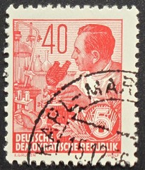 East Germany DDR 40 Pfennig Worker Industrial Definitive Used Red Stamp