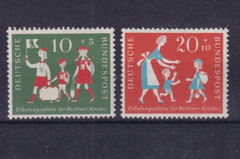 Bundesrepublik MNH ** 250-1 Scott B354-5 Childrens Welfare set