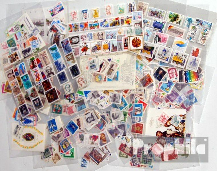 Berlin (West) 1960-1990 mint/MNH in the Main numbers comple